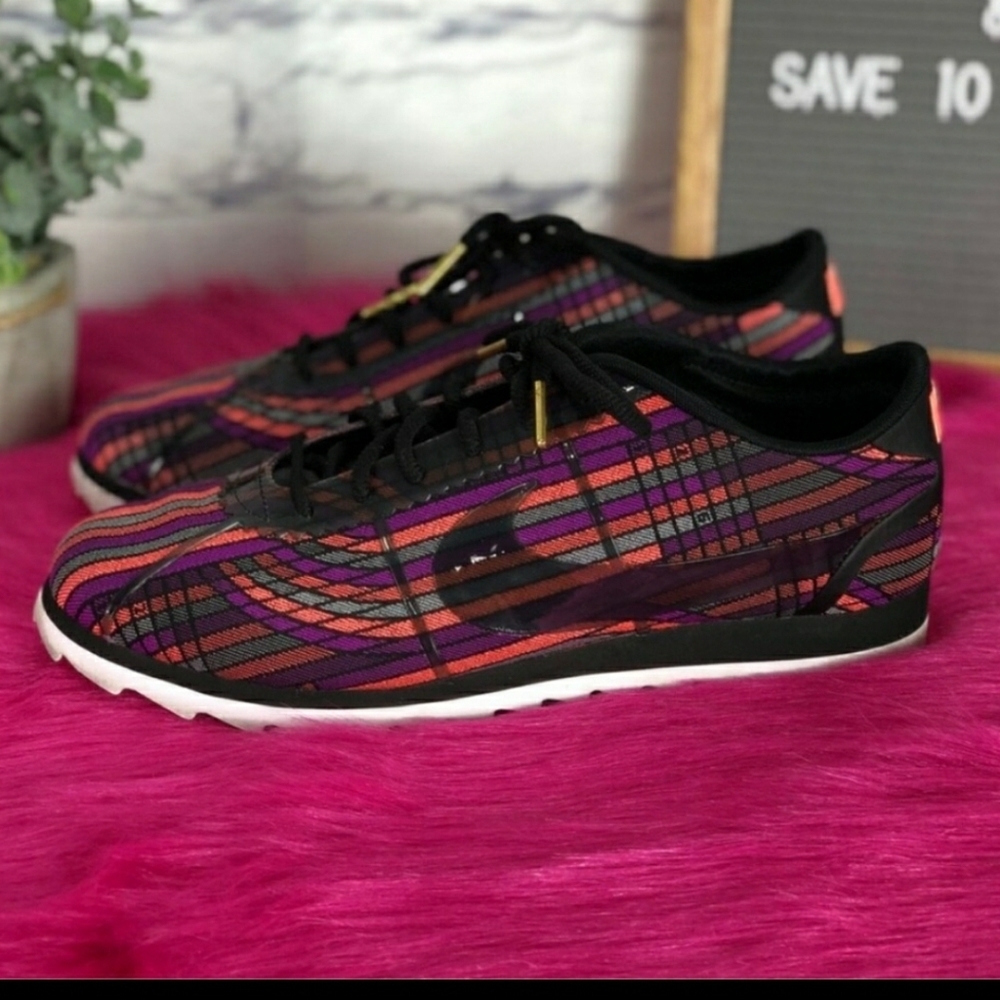 Nike multicolored Cortez